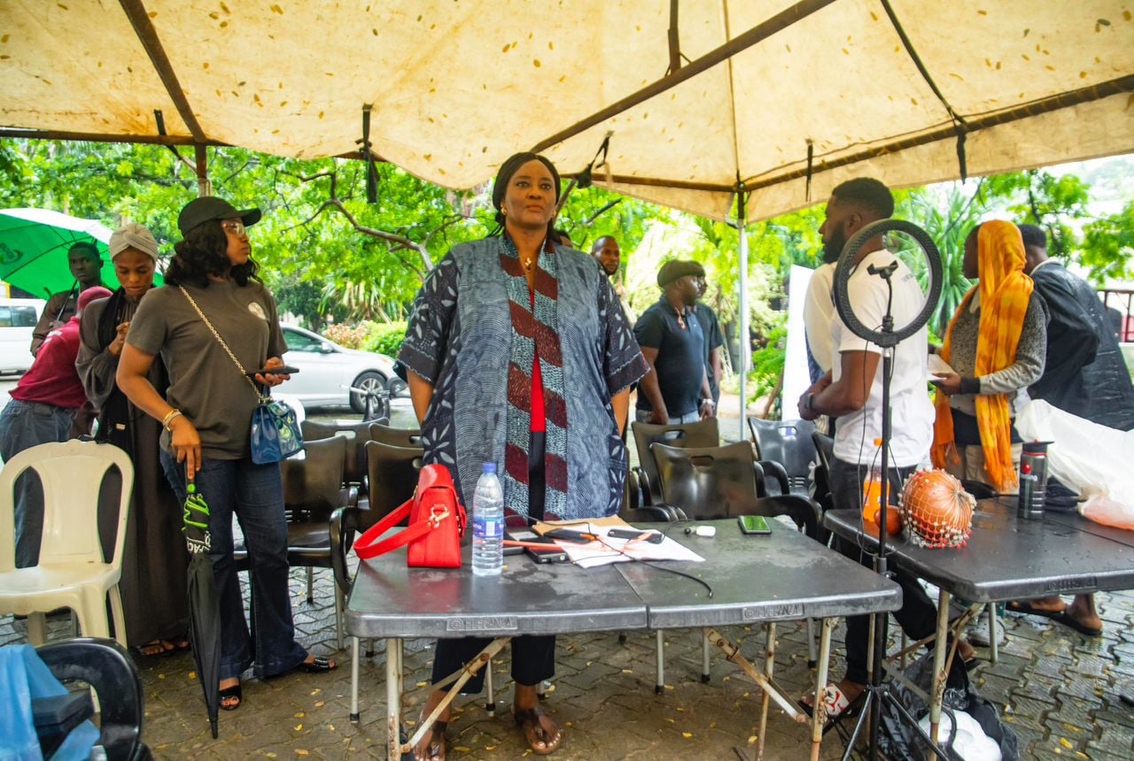 Arite's Guinness World Record attempt for the longest singing hours by an Individual